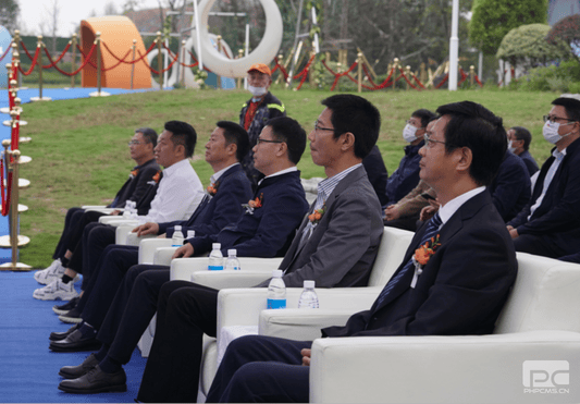 泸州市高新爱琴海购物公园项目主体 完工仪式圆满乐成_下层动态_外围正规开云登录_尊时凯龙有限责任公司